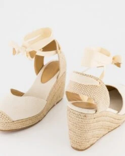 Lisa Wedge Shoe -Fashion General Store 102735320 C26 2