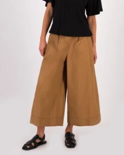 Loggie Pleated Wide Leg Culotte