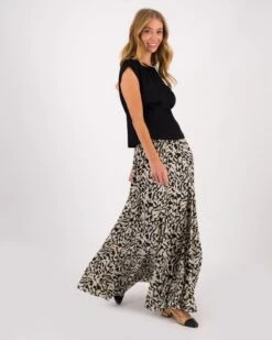 Linnea Fitted Blouse -Fashion General Store 104470102 C01 3