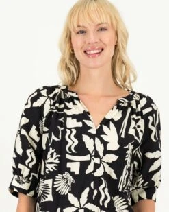 Carey Popover Blouse -Fashion General Store 104510071 C01 4