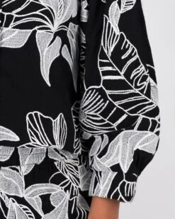 Khemeka Embroidered Jacket -Fashion General Store 104745443 C01 5