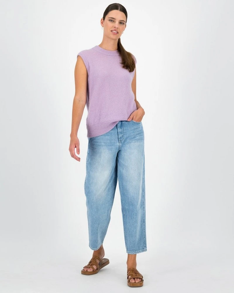 Leo Knitwear Vest 5 Leo Knitwear Vest - Image 3