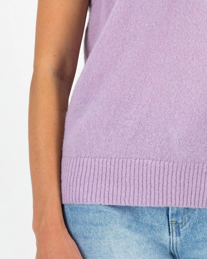 Leo Knitwear Vest 8 Leo Knitwear Vest - Image 6