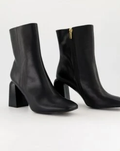 Naomi Interest Heeled High Boot -Fashion General Store 105105082 C01 3