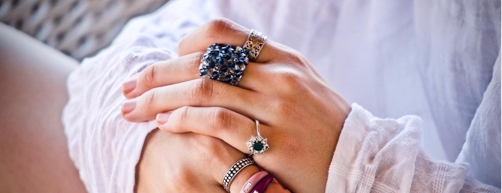 Fashion General Store -Fashion General Store rings 7440498 1920